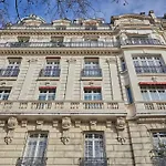 Luxurious Airconditioned Arc De Triomphe
