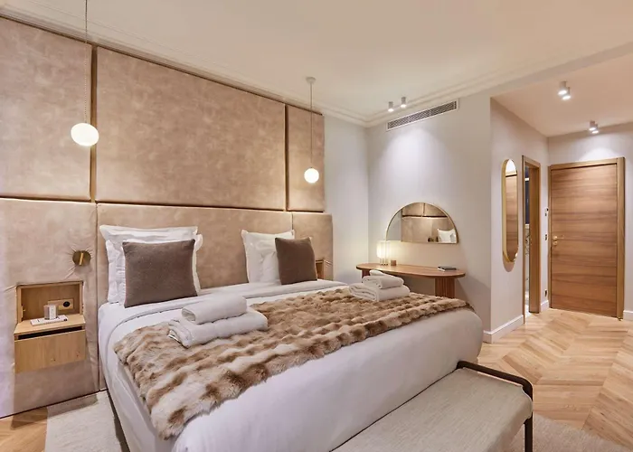 Apartment Luxurious Airconditioned Arc De Triomphe